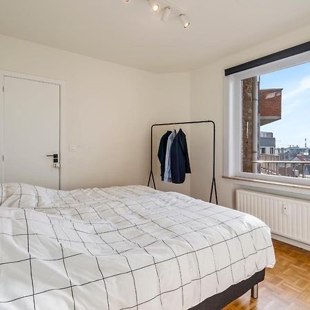 Fantastically Located Modern Apartment With Garage Available Остенде Экстерьер фото