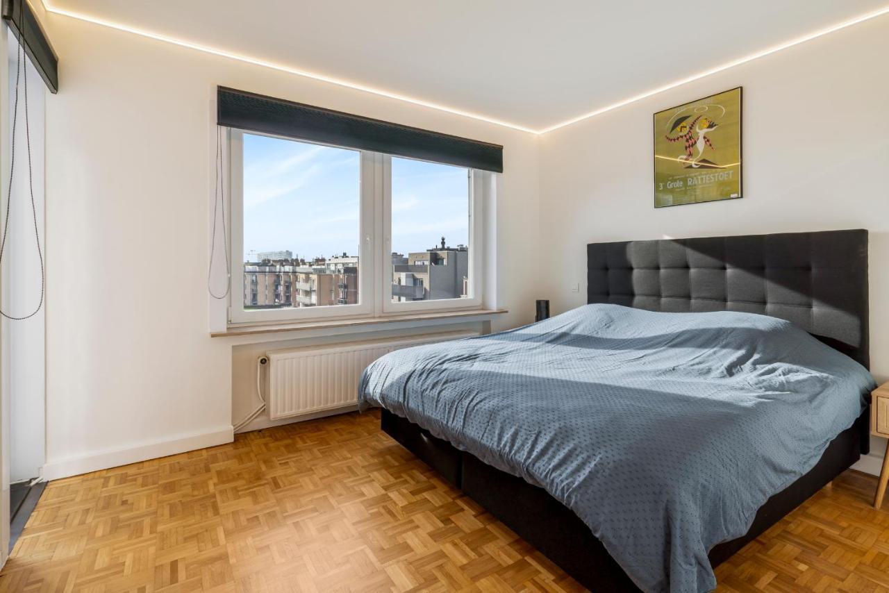Fantastically Located Modern Apartment With Garage Available Остенде Экстерьер фото